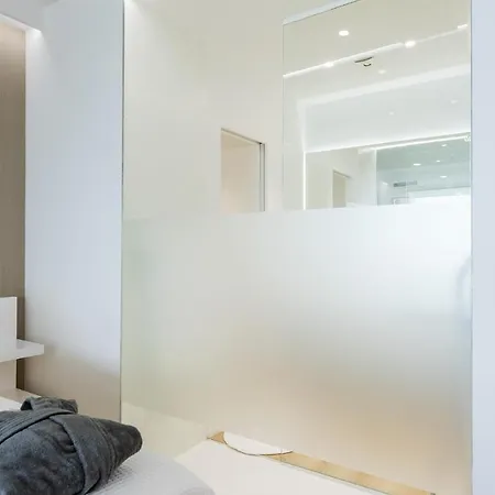 Ancla Luxury Studio アパート *